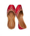 Red Embroidered Juttis