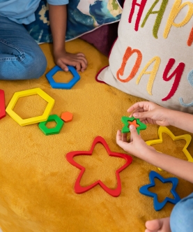 Hexagon puzzle - Size and Shape Sorter 
