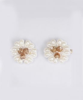 Golden Touch Pearl Flower Beaded Hairclip