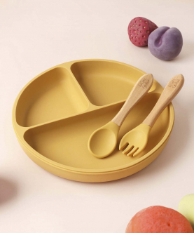 Kicks & Crawl-Silicone Plate & Cutlery Set-Yellow