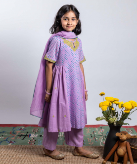 Printed Embroidered Kurta With Side Gathers
