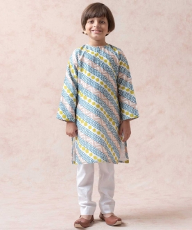 Cotton Silk Geometric Print Kurta With Pyjama