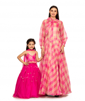 Mini Me Spot Striped Pant Saree And Spot Tulle Lehenga With Chequered Ruffle Blouse For Kids