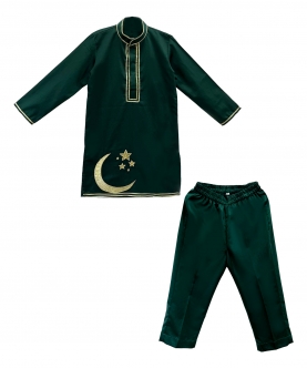 Green moon and star kurta set for boys
