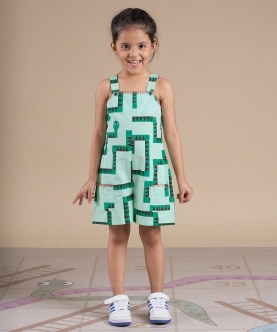 Snakes And Ladders Girls Green Table Print Jumpsuit