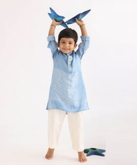 Kurta With Embroidered Collar And Shoulders With Pyjama