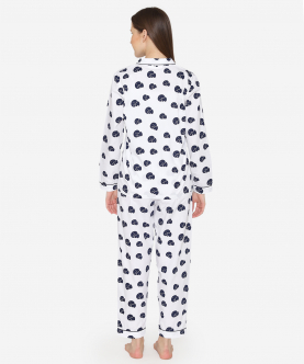 Fluffs Love White Printed Night Suit