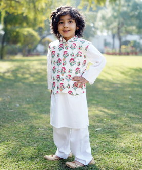 Amarnath Kurta Pajama With Jacket 