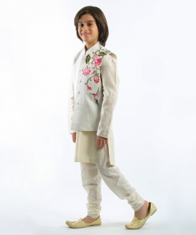 Ivory Bundi Jacket With Kurta Set
