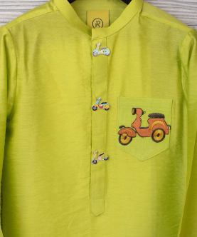 Green Kurta With Scooter Pocket And Scooter Button