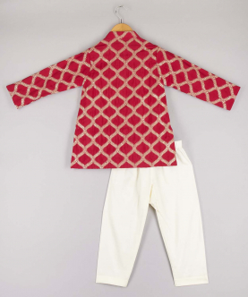 Sequin And Threadwork Kurta With Pyjama