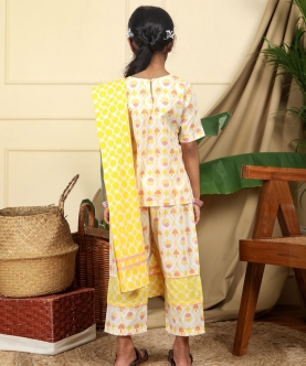 Zarkha Halter Neck Tunic & Pyjama Set