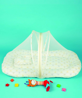 Baby Moo Speed Racing Multicolour Mini Velvet Tent Mattress Set
