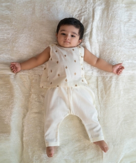 Newborn Baby Premium Cotton Jhabla Set Gold Buta-Cream