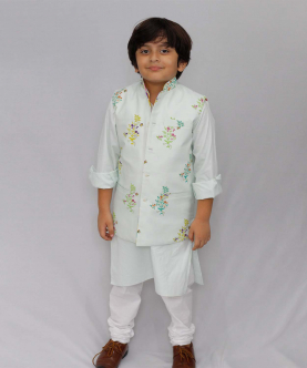 Kurta Pajama Set WIth Reversible Nehru Jacket(Flower-Checks)