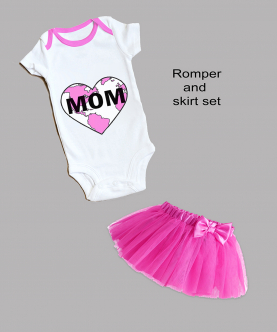 Personalised Mom-Whole World In Heart Romper Set