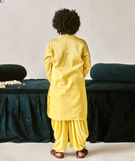 Rafiq- Kurta Pyjama Set With Dupatta- Set Of 3