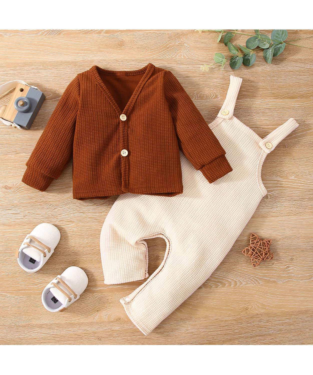 2pcs Baby Boy/Girl Solid Waffle Long-sleeve Cardigan and Overalls Set